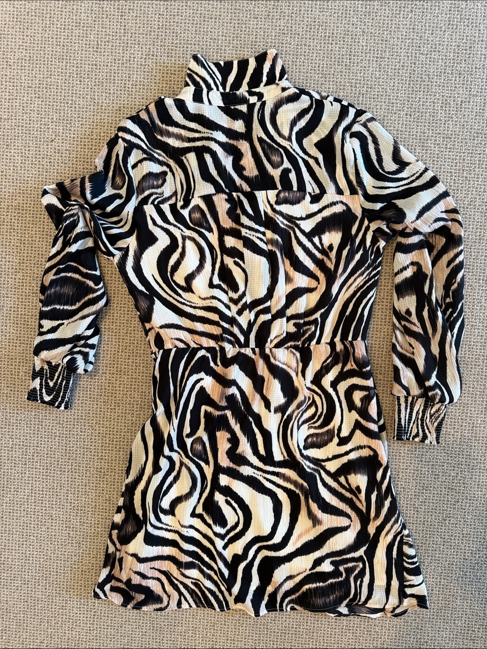 Anthropologie fun animal print dress - size M - Picture 5 of 7